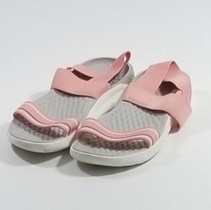 CROCS LITERIDE PEEP TOE SANDAL SIZE 8 PINK/SMOKE
